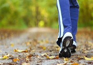 ماذا يحدث لجسمك عند المشي ببطء؟