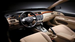 "نجحت بمصر وصارت ملكة".. سيارة يابانية أتوماتيك بـ 220 ألف