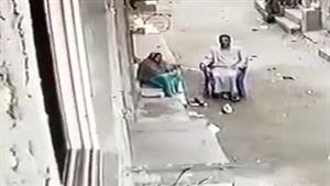 جريمة قتل في وسط الشارع.. ماذا حدث للمحامي أمام والدته في الفيوم؟ - صور