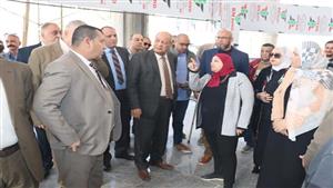  صور.. وزيرة الثقافة ومحافظ أسوان يتفقدان أعمال تطوير المسرح الصيفي