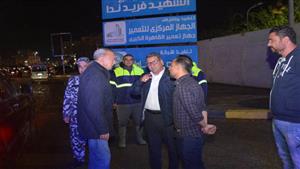 محافظ القليوبية يُتابع جهود عمليات رفع تراكمات مياه الأمطار بمدينة بنها (صور)