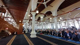 بث مباشر.. شعائر صلاة الجمعة من مسجد عمرو بن العاص