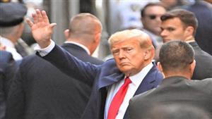 بعد إخلاء سبيله.. ترامب يغادر محكمة مانهاتن