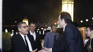 مجدي الجلاد يقدم العزاء في والدة زوجة المحامي محمد حمودة بمسجد الشرطة - صور