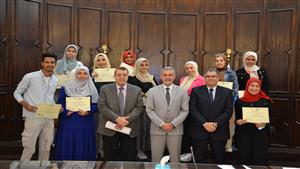 عميد تربية الإسكندرية: محو أمية 13 ألف فرد وفتح 7800 فصل في 6 محافظات - صور 