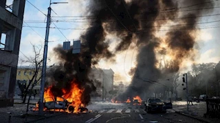 أوكرانيا: مقتل 14 شخصا في هجوم صاروخي روسي