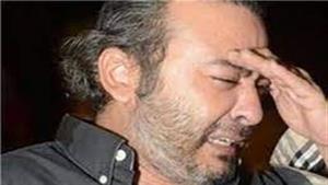 فيديو| أحمد عزمي يبكي:"كسرت قلب أمي وماتت بسبب أزمتي ورحلت وهي راضية عني"