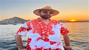 محمد كريم يقضي إجازة العيد على جزيرة لوس كابو بالمكسيك