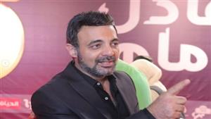  رد فعل عمرو محمود ياسين على رسالة النائبة هند حازم بشأن "عيشها بفرحة"