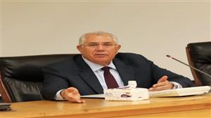 وزير الزراعة يتفقد برامج إنتاج التقاوي ويبحث تنفيذ توجيهات مجلس الوزراء بتخفيف الأحمال