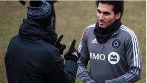 استدعاء وخروج من قائمة المنتخب.. مسيرة أحمد حمدي مع فيتوريا