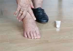 حسام موافي يكشف السبب الرئيسي لتورم القدمين