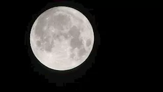 القمر العملاق الأخير في 2025 يزين سماء ديسمبر.. تفاصيل