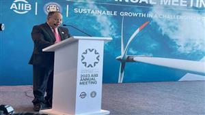  مصر تسلم رئاسة مجلس محافظي البنك الآسيوي للاستثمار إلى أوزبكستان