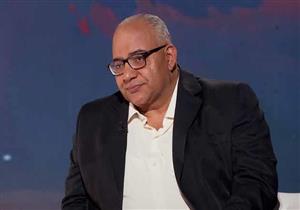 "مبقدرش أقف على رجلي".. ما المرض الذي يعاني منه الفنان بيومي فؤاد؟