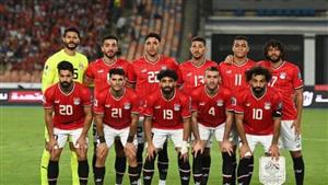 "بالأحمر".. منتخب مصر يرتدي الزي التقليدي في مواجهة غانا بكأس الأمم