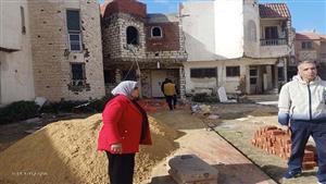 مصادرة 3 أوناش و300 لوح خشب.. إزالة 9 حالات بناء مخالف في الإسكندرية- صور