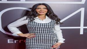 منى زكي: "رحلة 404" يطرح تساؤلات داخل البشر وشعرت بالتوحد مع الحكاية
