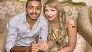 "انتهت بمحكمة الأسرة بعد أحلى قصة حب".. 20 صورة لحكاية زواج محمود كهربا السري (فيديو)