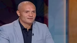 حارس الأهلي السابق يكشف..من سيتنافس على بطولة الدوري المصري؟