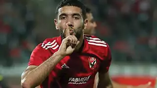 وكيل قندوسي يرد.. هل ينتقل اللاعب إلى الزمالك؟