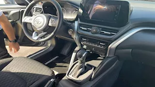 بضمان الوكيل.. تويوتا أوربان كروز موديل 2024 قطعت 41 كيلومتر فقط