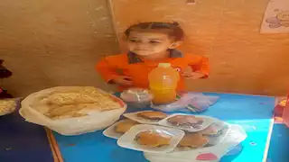 سوق صغير وفوائد كثيرة.. أطفال مدرسة بجنوب سيناء يروجون للطعام الصحي -صور