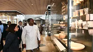 المتحف المصري الكبير يستقبل وزير خارجية بوركينا فاسو وعمدة طوكيو