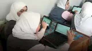"التعليم": توزيع 700 ألف تابلت لطلاب أولى ثانوي في 2024
