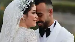 Couples الدورى المصري.. كنت واعدها بالقاضية ومش هتظهر تاني.. 20 صورة لقصة حب أفشة وزوجته (فيديو)