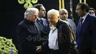 بالصور.. مرتضى منصور يقدم واجب العزاء في مصطفى فهمي