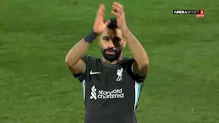 شاهد ماذا فعل جمهور ليفربول مع محمد صلاح بعد مباراة جيرونا (صور)