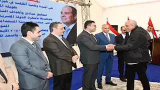 وزير الإسكان يسلم عددًا من محاضر استلام الأراضي المضافة لمدينة العبور الجديدة لمستحقيها