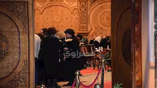 يسرا وفردوس عبد الحميد.. نجوم الفن يتوافدون على عزاء الراحل نبيل الحلفاوي