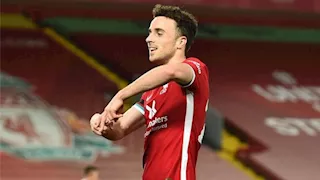 بعد أيام من زفافه.. وفاة نجم ليفربول الإنجليزي