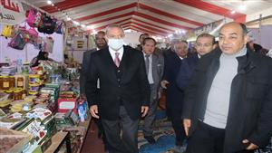 محافظ القليوبية يفتتح معرض "أهلًا رمضان" في بنها (صور)