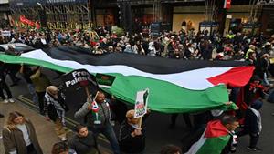 تظاهر المئات وسط براغ لدعم فلسطين والمطالبة بوقف الهجمات الإسرائيلية