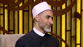 داعية إسلامي: النبي حذرنا  وهذه طريقة التخلص منه فى الصلاة 