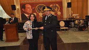 بمناسبة عيد الشرطة الـ72.. أمن القاهرة تُنظم احتفالية لتكريم أسر الشهداء (صور)