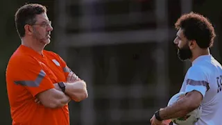   "لاعبو الأهلي والزمالك يعيشون كالملوك".. فيتوريا يكشف سبب قلة المحترفين المصريين في أوروبا