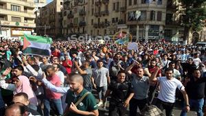 من ميدان التحرير.. الآلاف يتظاهرون رفضا لتهجير الفلسطينيين