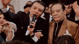 مصطفى كامل عن تطورات أزمة دفن حلمي بكر: "الجثمان توقف في الطريق.. يرضي مين كده"