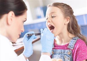 7 أعراض تنذر به- دليل شامل عن التهاب البلعوم عند الأطفال