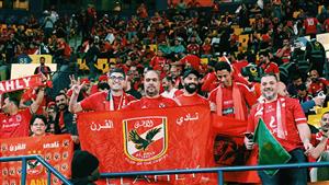 شاهد.. جماهير الأهلي قبل بداية مباراة الزمالك بنهائي كأس مصر (صور)