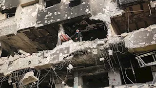 حماس: الاحتلال يواصل تدمير القطاع الصحي وسط معارك عنيفة في غزة