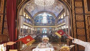 بالصور- كنائس جنوب سيناء تتزين بالورود استعدادًا لعيد القيامة 