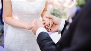 عروس تطلب الخلع: "بيقولي هقطعك"