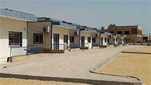 إطلالة مباشرة على البحر وخصوصية.. شاليهات بورتوفيق تجذب المصطافين في شم النسيم بالسويس (فيديو وصور) 