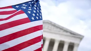 قبل اجتماع جنيف.. واشنطن وكييف تعقدان محادثات إيجابية بشأن خطة السلام