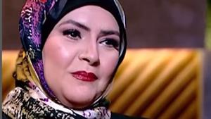 بعد تصريحاتها المثيرة للجدل..الفنانة منال عبد اللطيف: "مقتنعة بحجابي وبحبه"